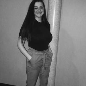 Meet your Posher, Jenna